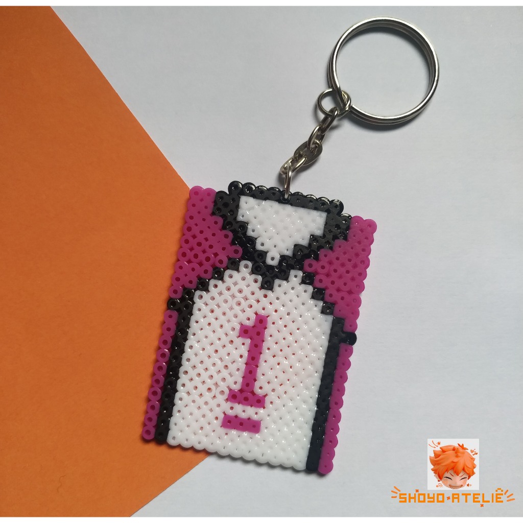 chaveiro-haikyuu-shiratorizawa-uniforme-pixel-art-hama-perler-beads