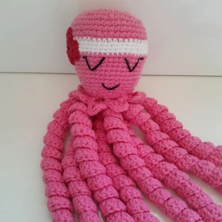 polvo terapêutico amigurumi (rosa)