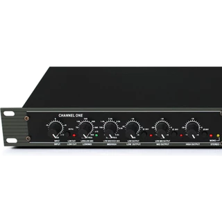 Crossover Analógico 2/3 Vias Estéreo ou 4 Vias Mono Padrão Rack 19'' Profissional Bivolt