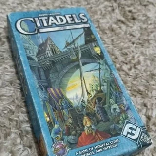 Jogo de Tabuleiro Citadels - Boardgame + Expansão Miniaturas Importado ENG