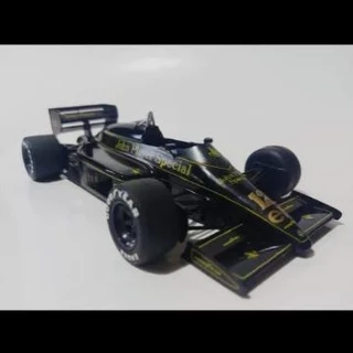 LOTUS 98T AYRTON SENNA 1986 1:18