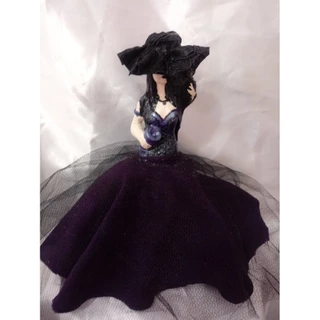Pomba gira Maria Mulambo Farrapo Padilha Quitéria Rainha das almas escultura figura imagem gesso escultura