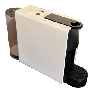 maquina de café nespresso essenza mini c30