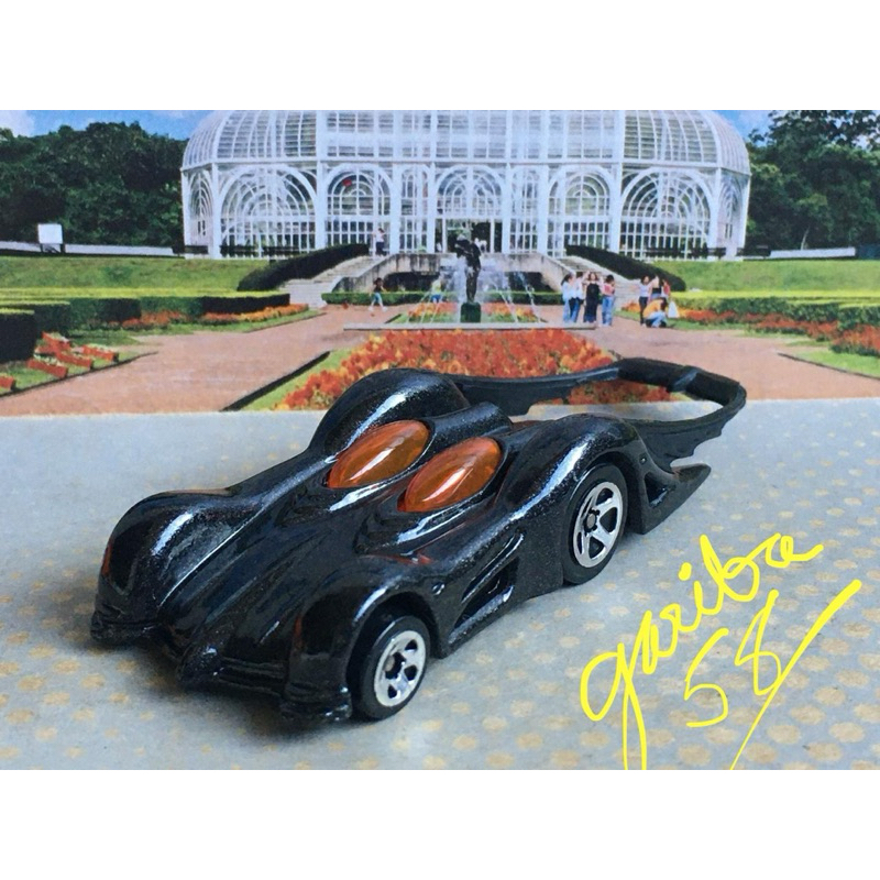 Hot Wheels Batmobile Set of 2: Crooze Issue #69 & Batman TV Series