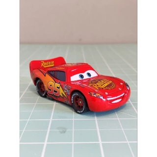 Miniatura Filme Carros Disney personagem Relâmpago McQueen escala1/55 tamanho aproximado Hot Wheels