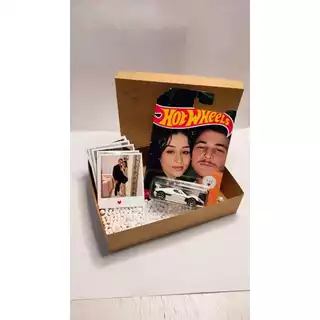 Caixinha Surpresa personalizada com carrinho e mini fotos - Carrinho HotWheels personalizado com foto - LEIA A DESCRIÇÃO