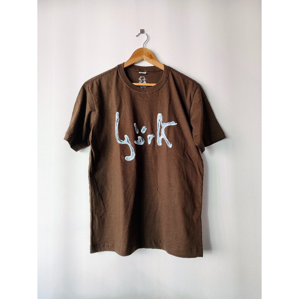 CAMISETA BJORK HUMAN BEHAVIOR