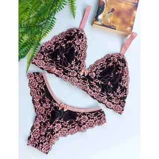 Conjunto Lingerie Plus Size Sem Bojo 46 ao 54 Elegance Luxo Pimenta Rosa Lingerie