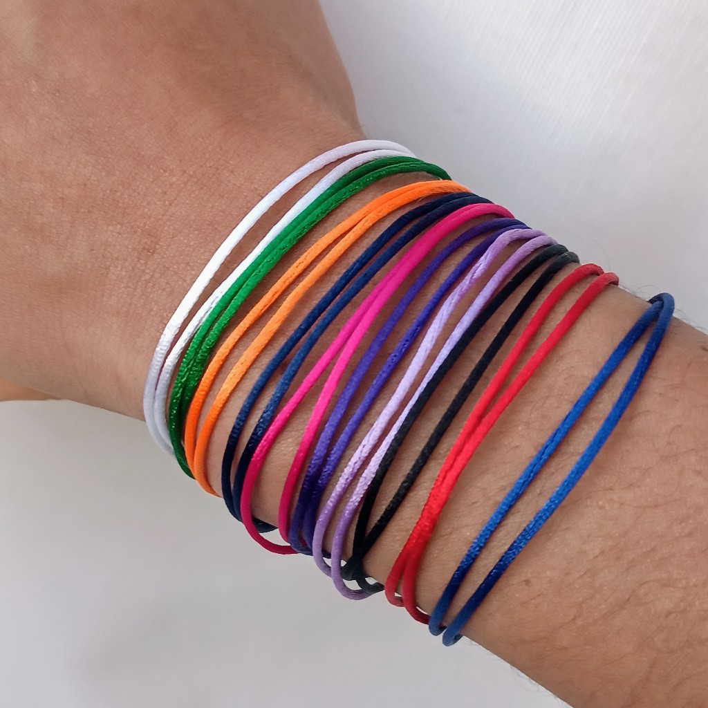 PULSEIRA FININHA NO FIO ACETINADO 1 MM DISCRETA UNISSEX AJUSTÁVEL HOMEM MULHER