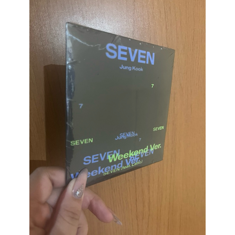 BTS JUNGKOOK CD SINGLE SEVEN VERSÃO WEEKEND | Shopee Brasil