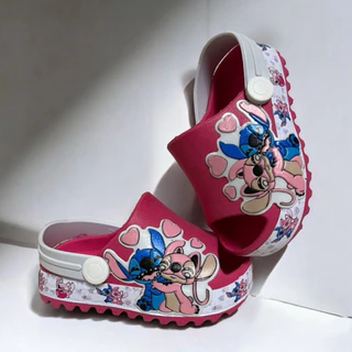 Sandália Babuche Crocs Stitch Menina Slide Infantil Bebê Criança Fofo Confortável Chinelo Macio