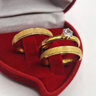Par de Aliança de Namoro Com Anel Solitário Casamento Noivado Dourada Chanfrada Fina 4mm
