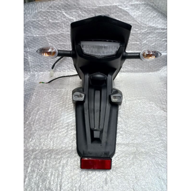 paralama de placa yamaha crosser com lanterna e pisca 2023/24