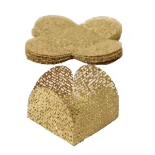 50 Forminhas Tela Escócia DOURADA 4 Petalas / Quadrada / Doces Finos Decoração Casamento