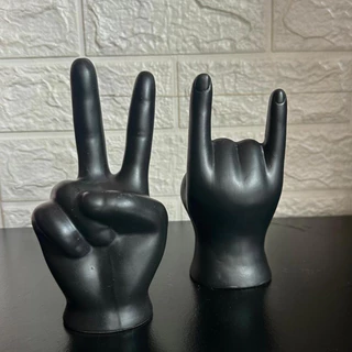 Enfeite Cerâmica Mão Decorativa Paz e Amor ou Rock-In Roll