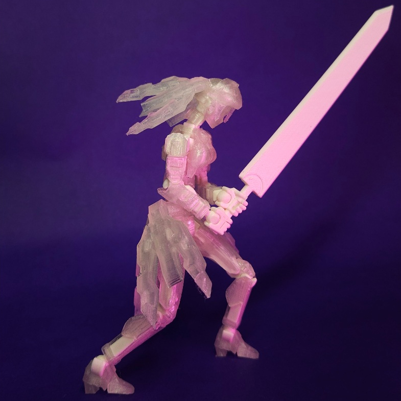 Boneca Figure Dummy Robô Articulada Com Espadão Transparente Cyber