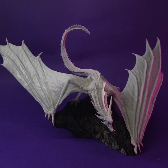 Figure Game Of Thrones Dragão Balerion Resina 28cm Largura Miniatura Com Base