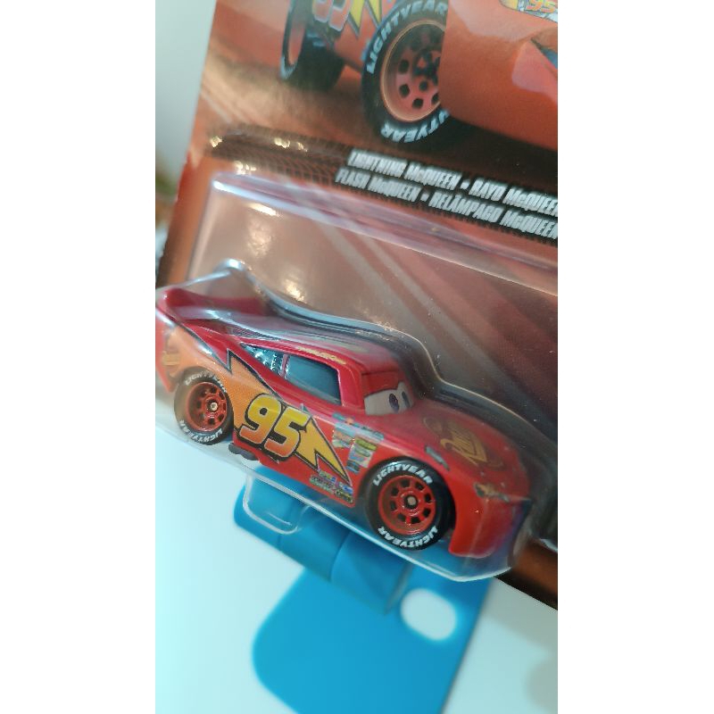 Hot Wheels Relâmpago MCqueen
