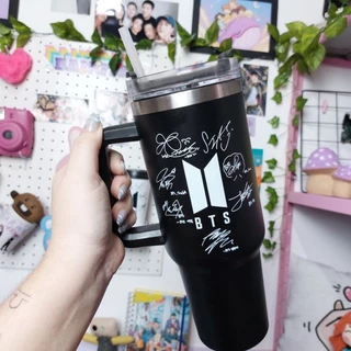 Copo Térmico Quencher BTS Signature - JungKook Jin Jimin Taehyung Namjoon Suga Jhope