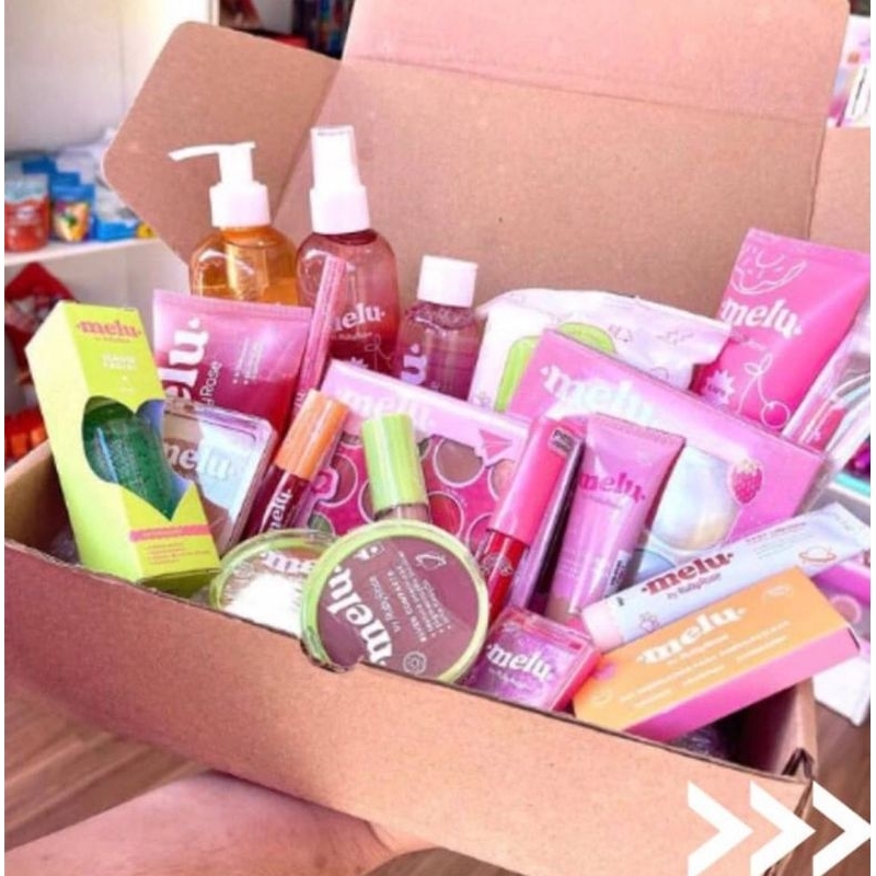 Kit 18 produtos maquiagem skin care melhores marcas.Pincel