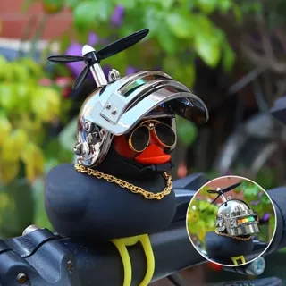 Pato Patinho de Borracha Amarelo e Preto com Capacete Decoração de Moto carro Enfeite Decorativo para Veículos em Oferta na Shopee