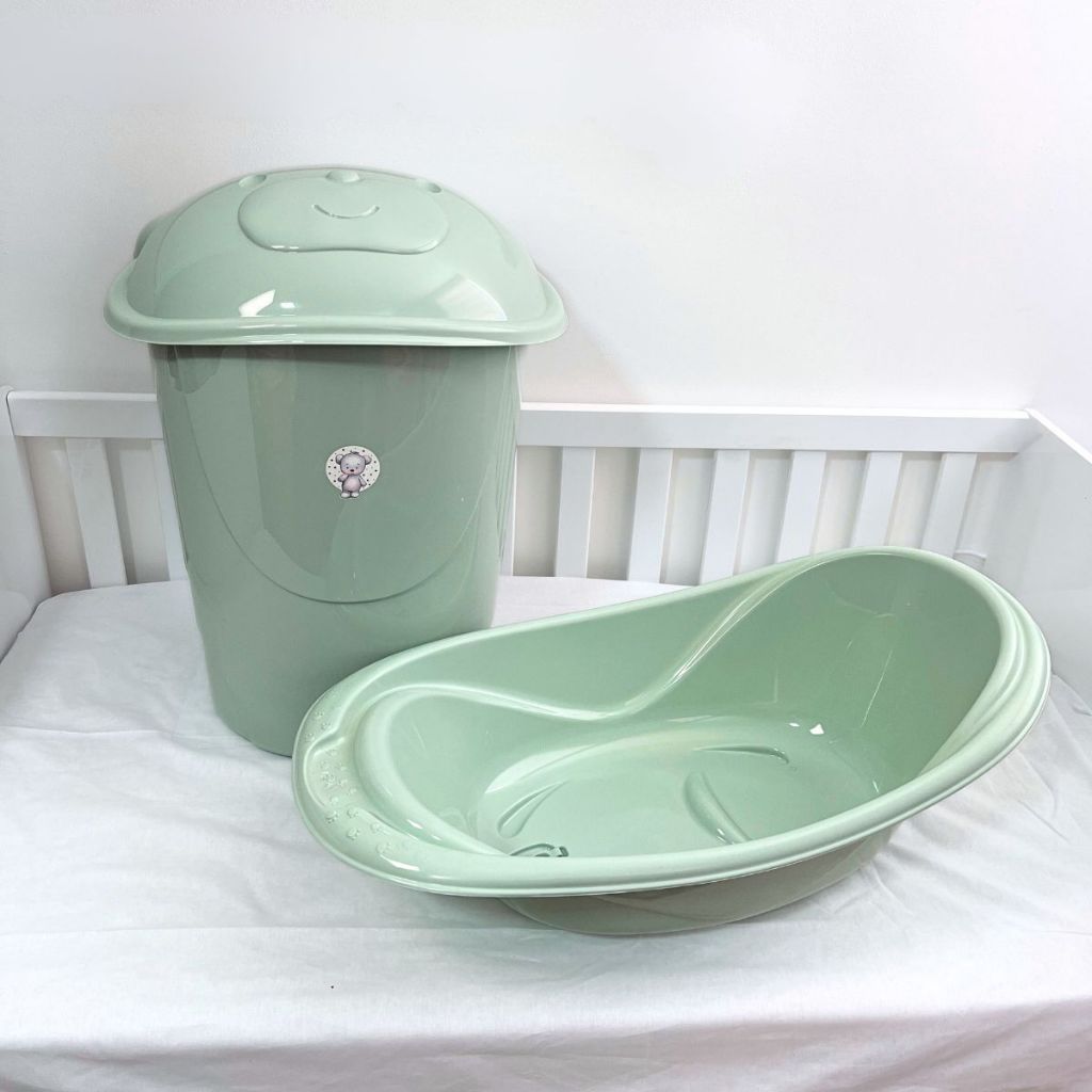 Conjunto quarto do bebê Banheira 20l e cesto 41litros