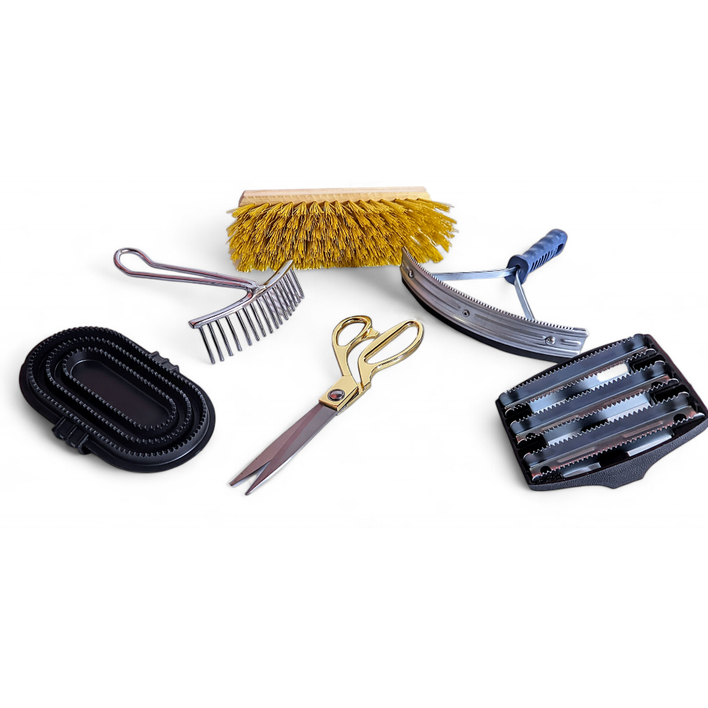 Kit Limpeza Cavalo Rodo Raspador Tesoura Raspadeira Escova Pente Para Crina