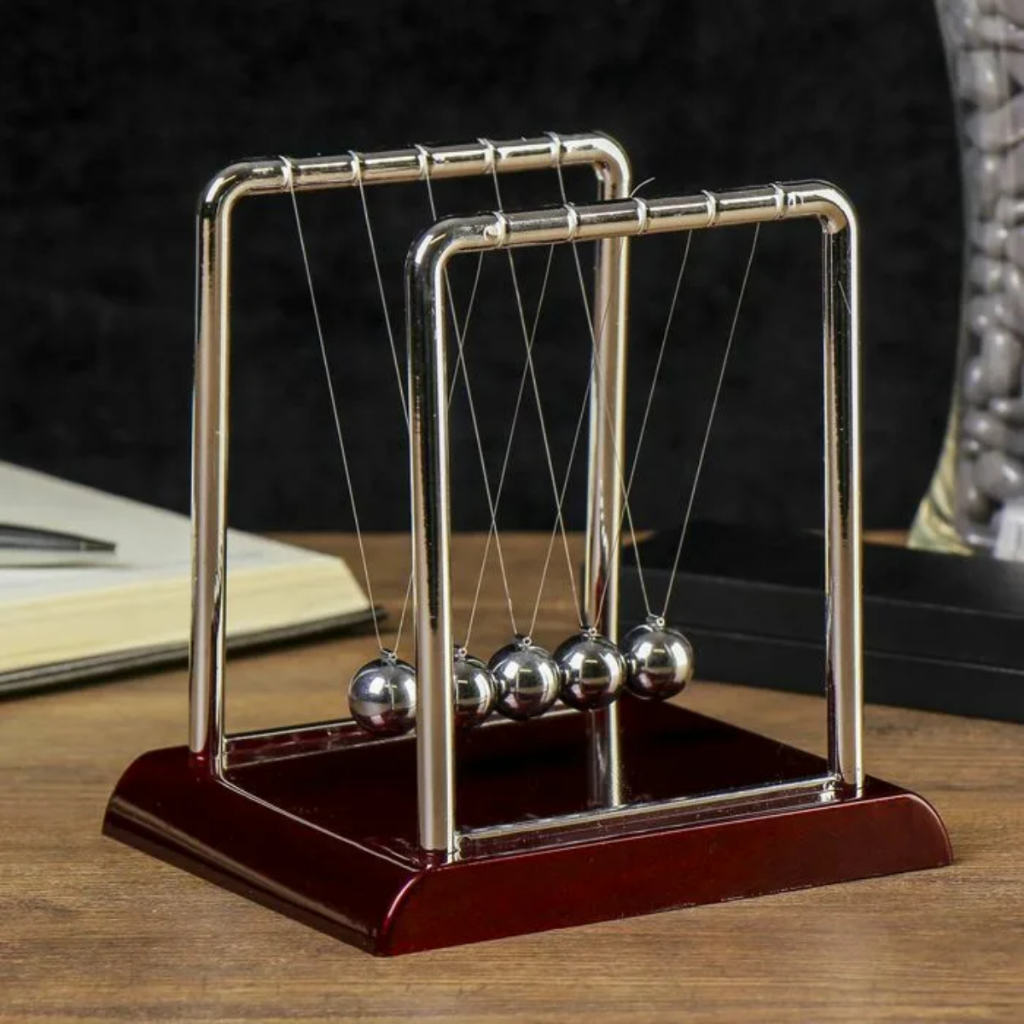 Pêndulo de Newton Luxo - Enfeite e Decoração Mesa Sala Escritório - Balance Balls