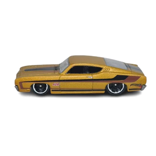 69 FORD TORINO TALLADEGA 2013 HOT WHEELS 1:64 LOOSE