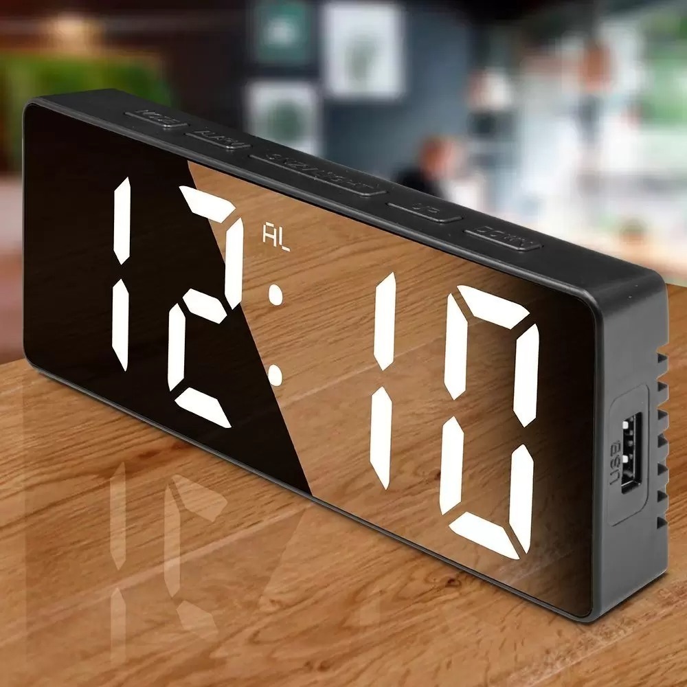 Relógio Despertador Mesa Digital 16X2.5X6cm Decorativo Temperatura ...