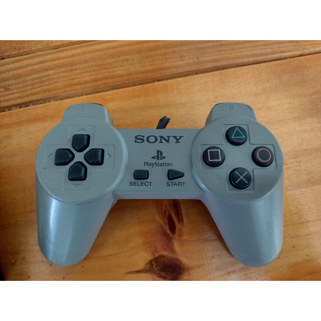 Kit de Controles Ps1 e Ps2 Original - (Sem funcionamento)