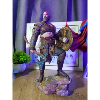 Boneco Action Figure Grande Kratos God of War Ragnarok – Colecionável Estátua de Resina 22 cm