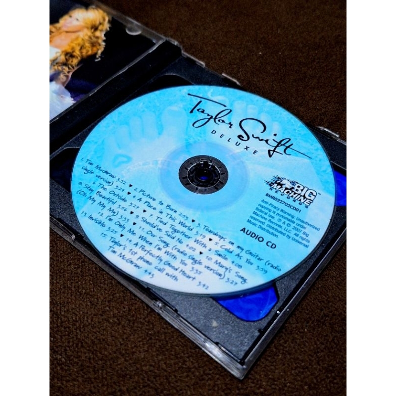 CD + DVD Taylor Swift ''Taylor Swift'' DELUXE EDITION + adesivo na