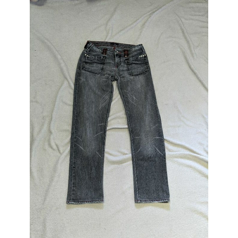 Calça Le Lis Blanc moda anos 2000's feminina