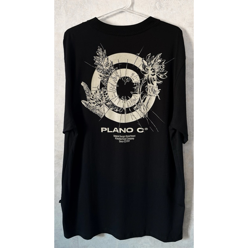 Camiseta Masculina Oversized Plano C Original “Broken Glass” - Preta