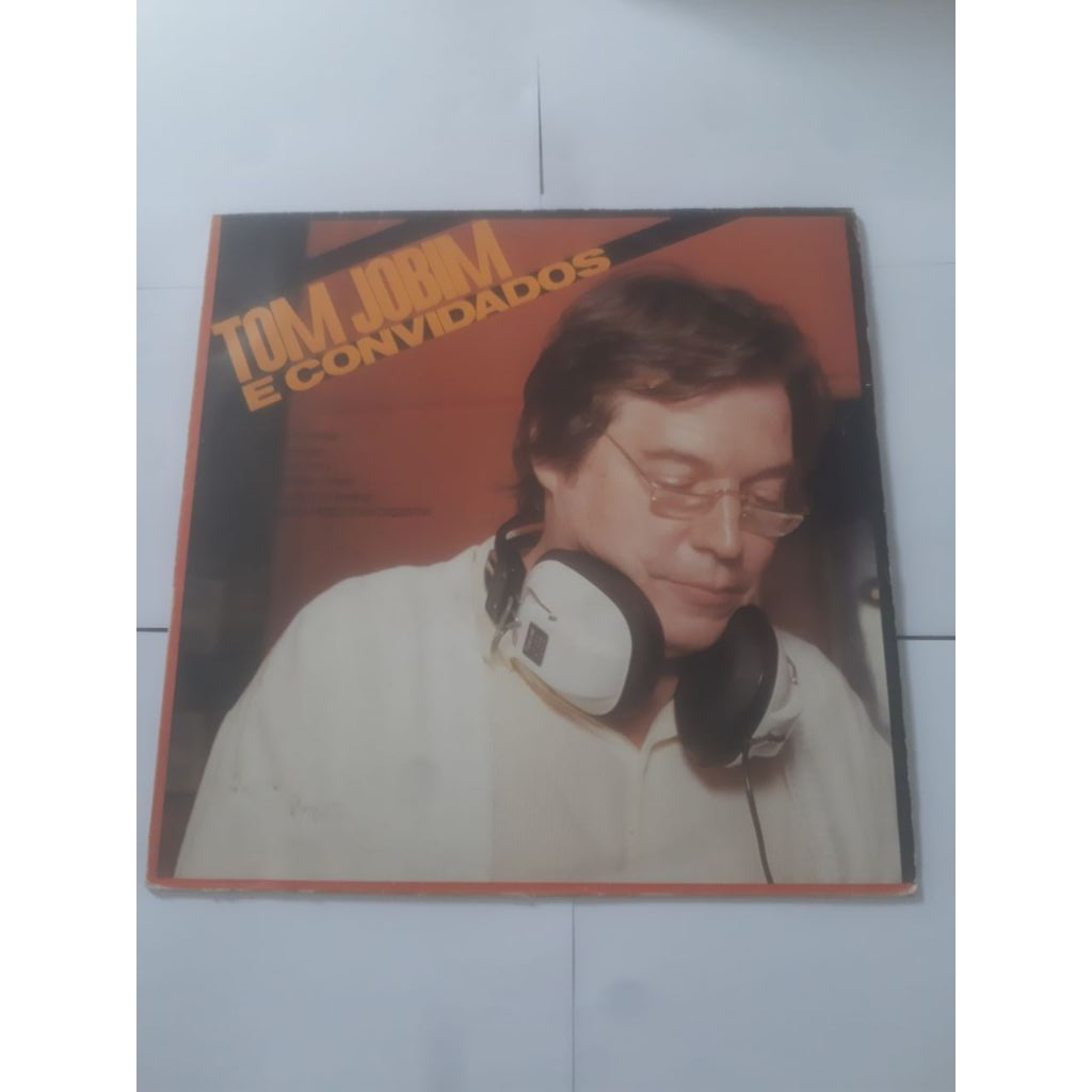 LP Tom Jobim e Convidados / Tom Jobim & Vários Artistas | Shopee Brasil