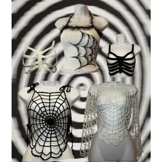 Blusa sobretudo gótico aranha crochê dark cor preta Halloween Wandinha altcore