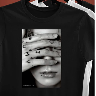 Camiseta Jungkook JK Mãos BTS Kpop Algodão Unissex