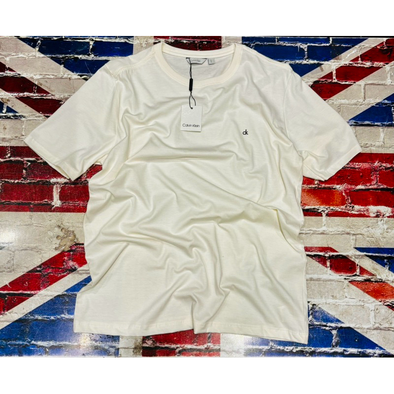 Camiseta Básica Masculina .