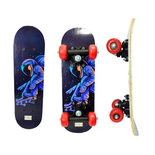 Skate Infantil Estampado Frente E Verso Montado Completo Suporta 30 Kg Com Rolamento Macio E Leve
