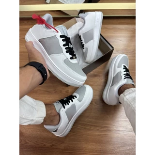 tênis casual branco com detalhes