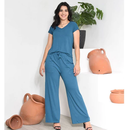 Conjunto viscolycra calça pantalona e blusa gola v básica