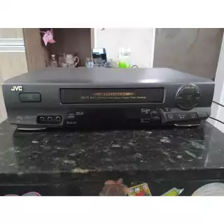 VIDEO K7 JVC MOD.HR-J746M