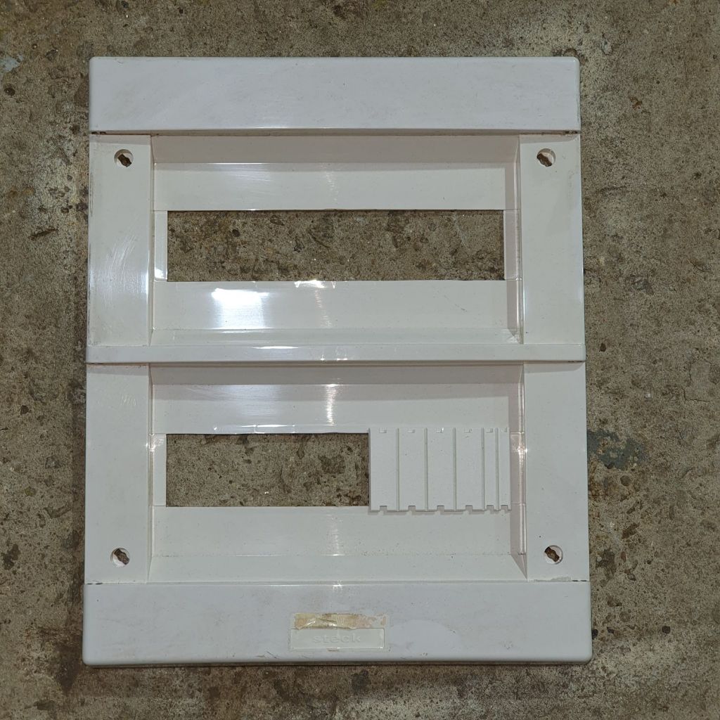 Tampa para Quadro de Luz Energia Distribuição 16 Disjuntores Steck ...
