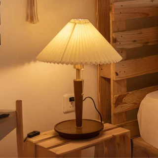 Abajur Luminária De Mesa Nogueira Plissado De Madeira Maciça Cabeceira Quarto Sala Estudo Leitura