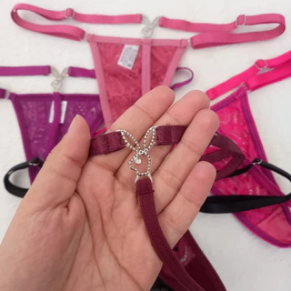 Kit 3 Calcinha Sexy Tanga Playboy Sensual em renda e pingente coelhinha