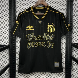 Camiseta de Time Santos F.C Homenagem Rei Charlie Brown Style Skatista Preta 2024 | Dry Fit - OFERTA!
