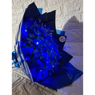 Buquê de borboleta Azul com embalagem preta
