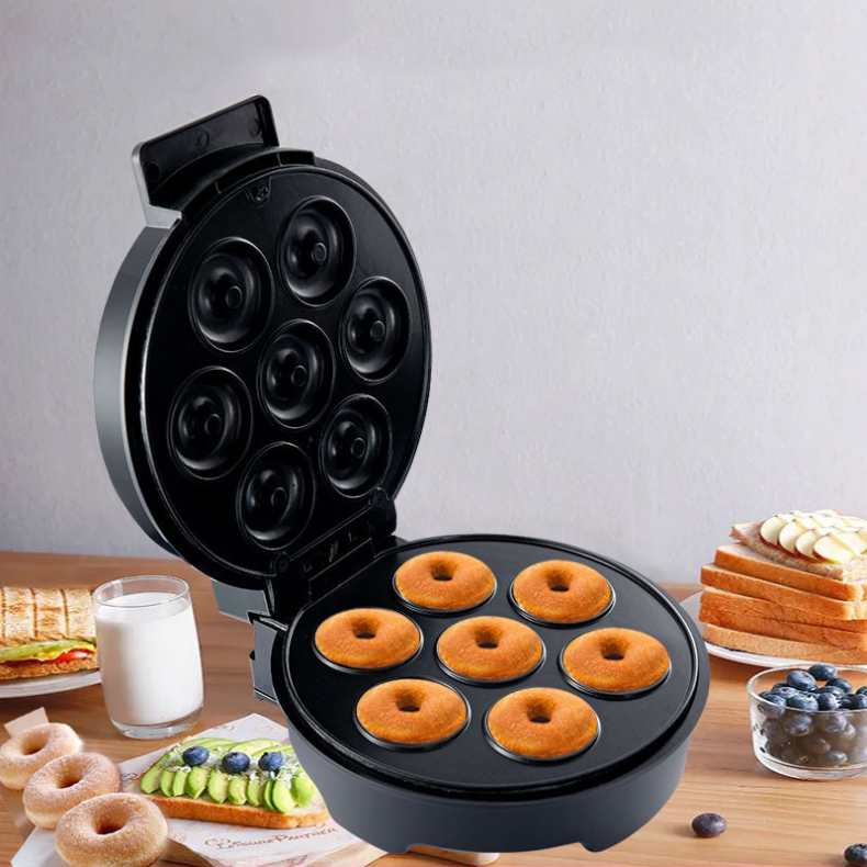 Máquina de Fazer Donuts Rosquinhas Confeitaria Culinária / Voltagem 110v volts - F-608
