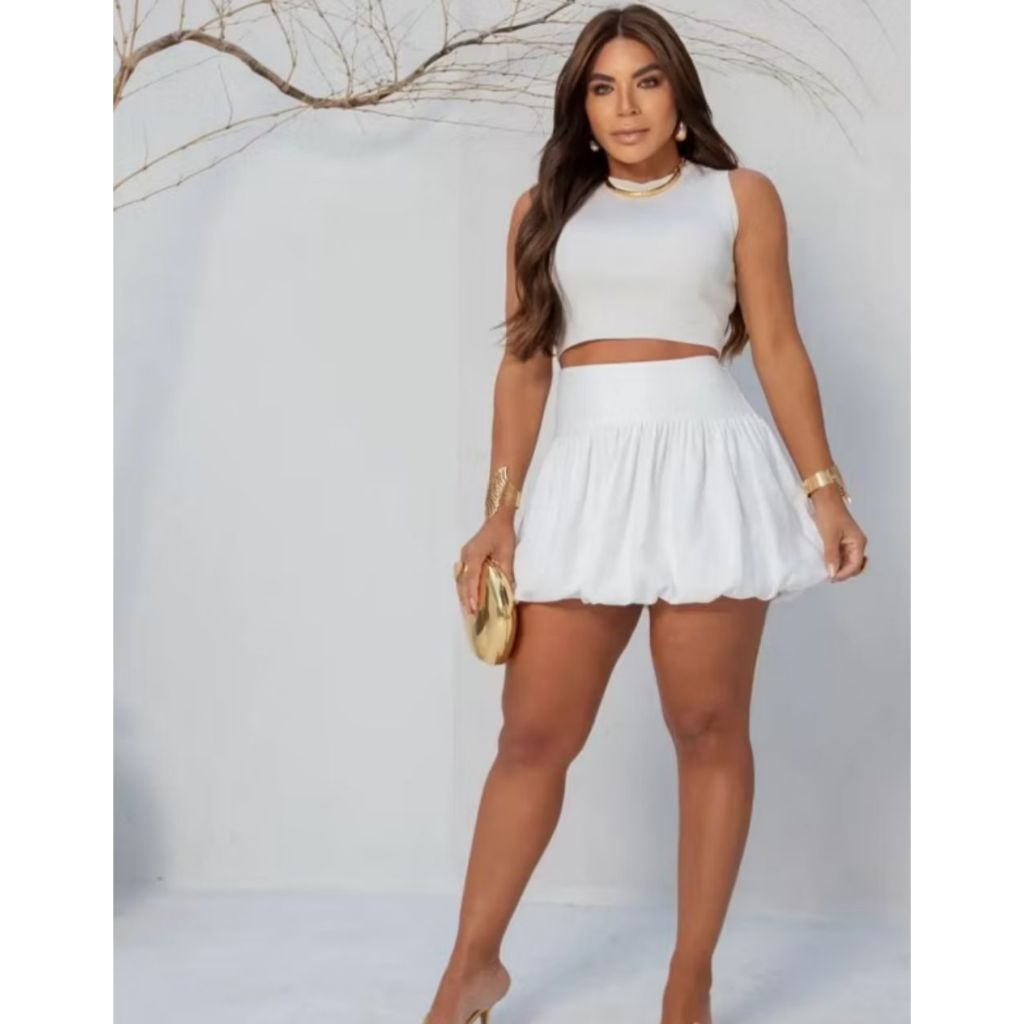 Saia Balonê Curta Rodada Com Pregas Suplex Cintura Alta Soltinha